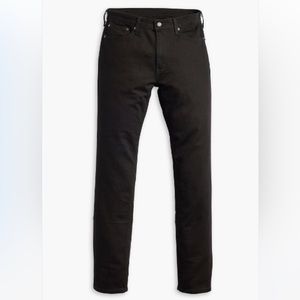 Levi’s Men’s Athletic Taper Jean in Black